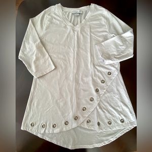 Bleu Bayou Casual Wear Women’s White Long Sleeves Cotton Blend V-Neck Top Size L